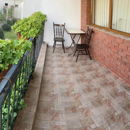 2 Family With Garden View *